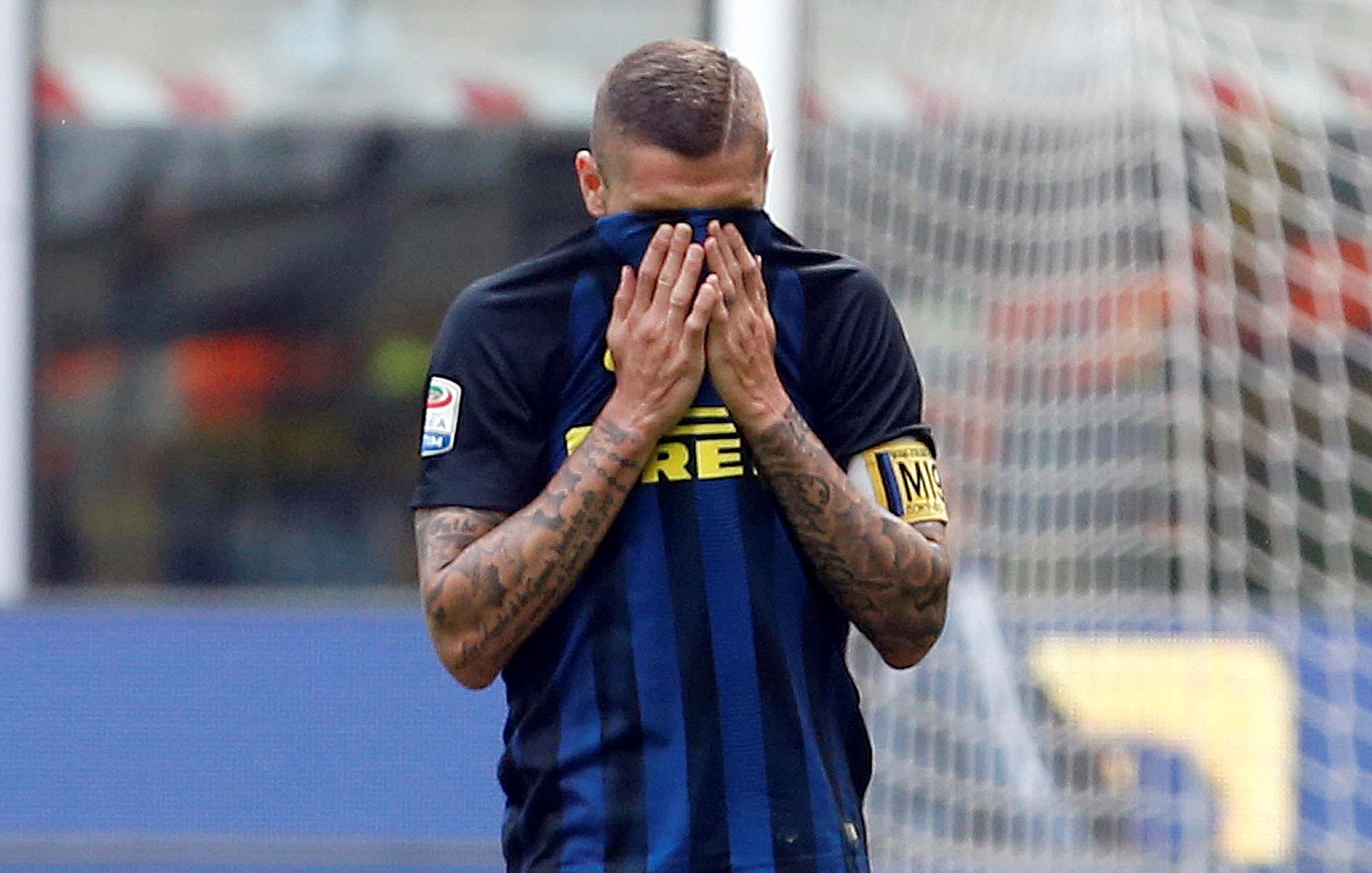 Milan hoa Inter 2-2 anh 10