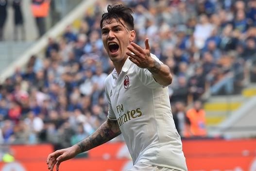 Bo doi trung ve Milan khien Inter om han o tran derby thu 166 hinh anh