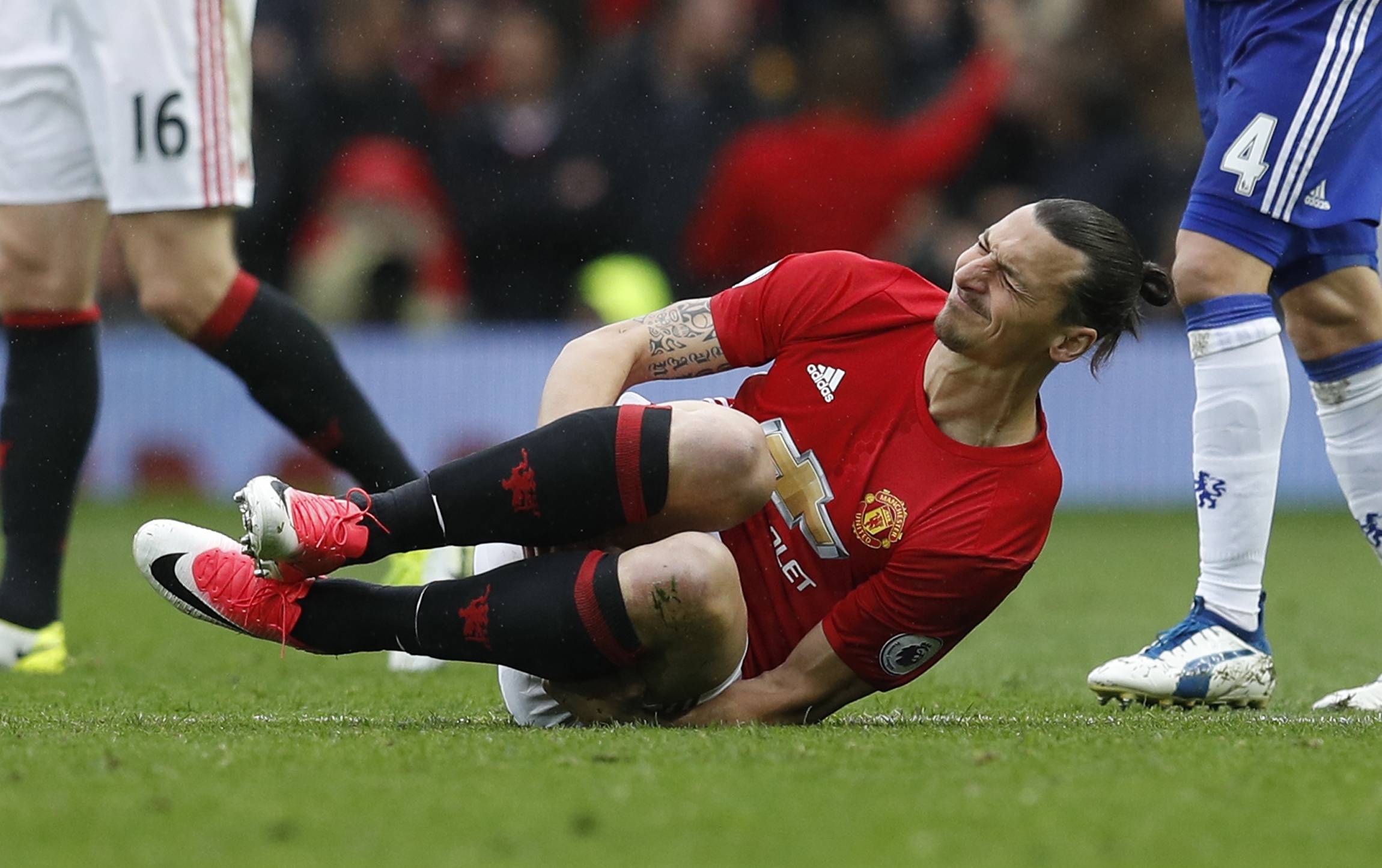 Cham diem Man Utd 2-0 Chelsea: Diem sang Herrera anh 13