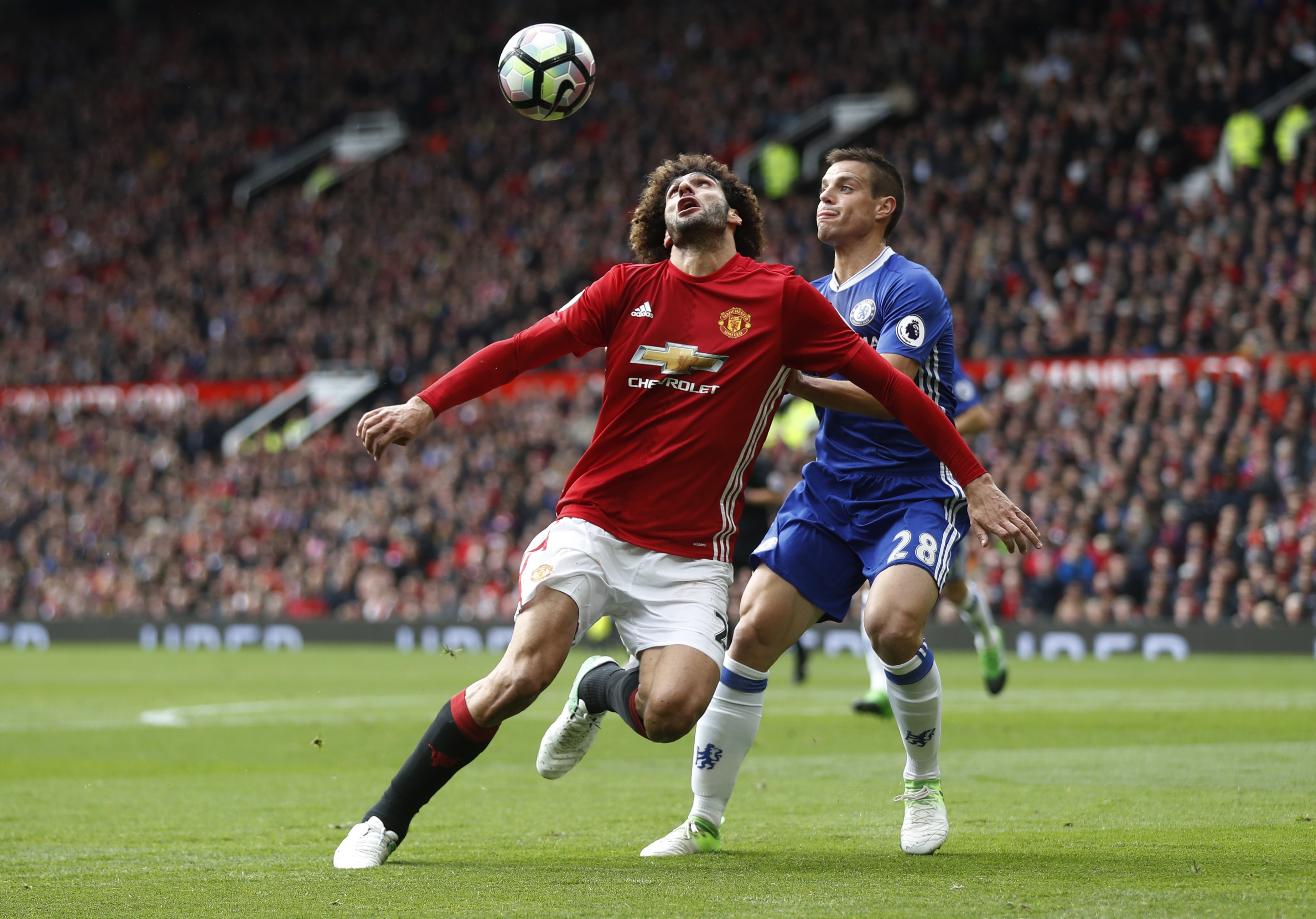 Cham diem Man Utd 2-0 Chelsea: Diem sang Herrera anh 7
