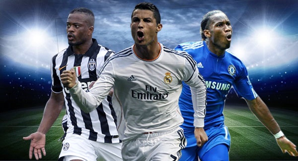 Phot lo Ronaldinho, Messi, Eto'o dien Ronaldo vao doi hinh trong mo hinh anh