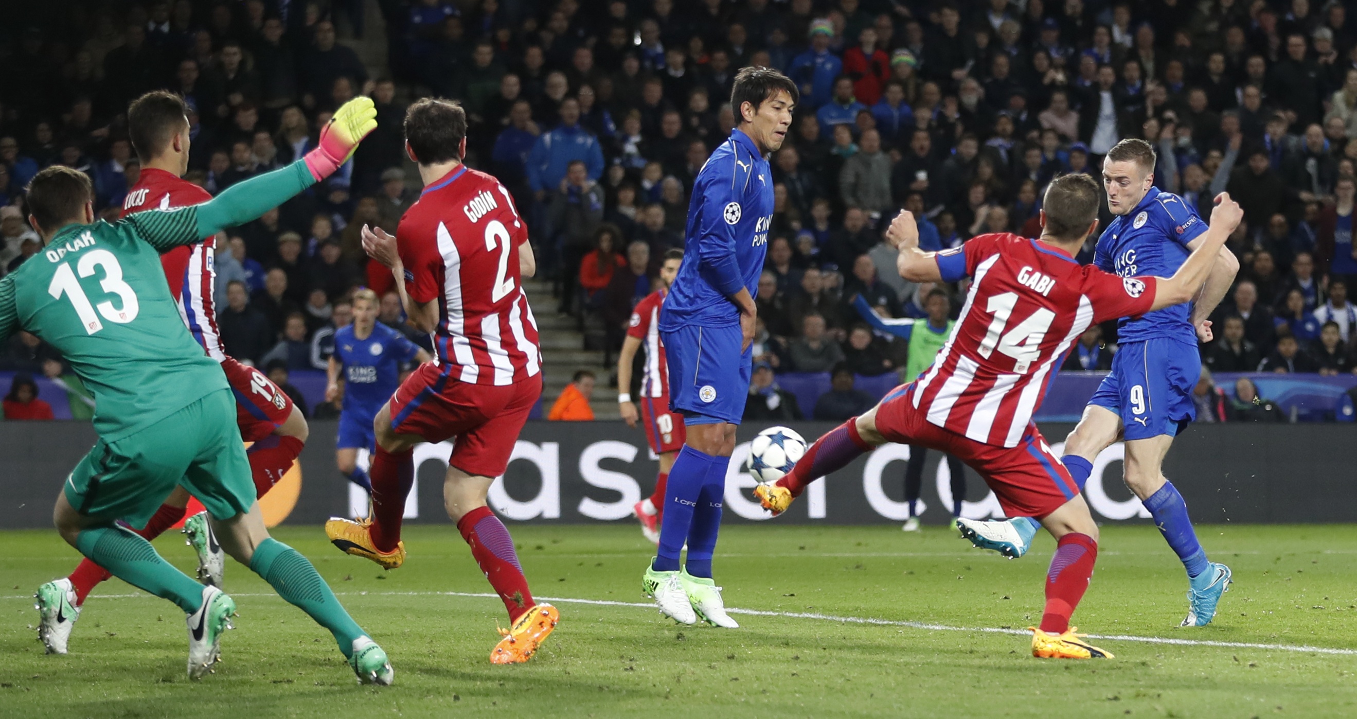 Leicester hoa Atletico Madrid anh 9