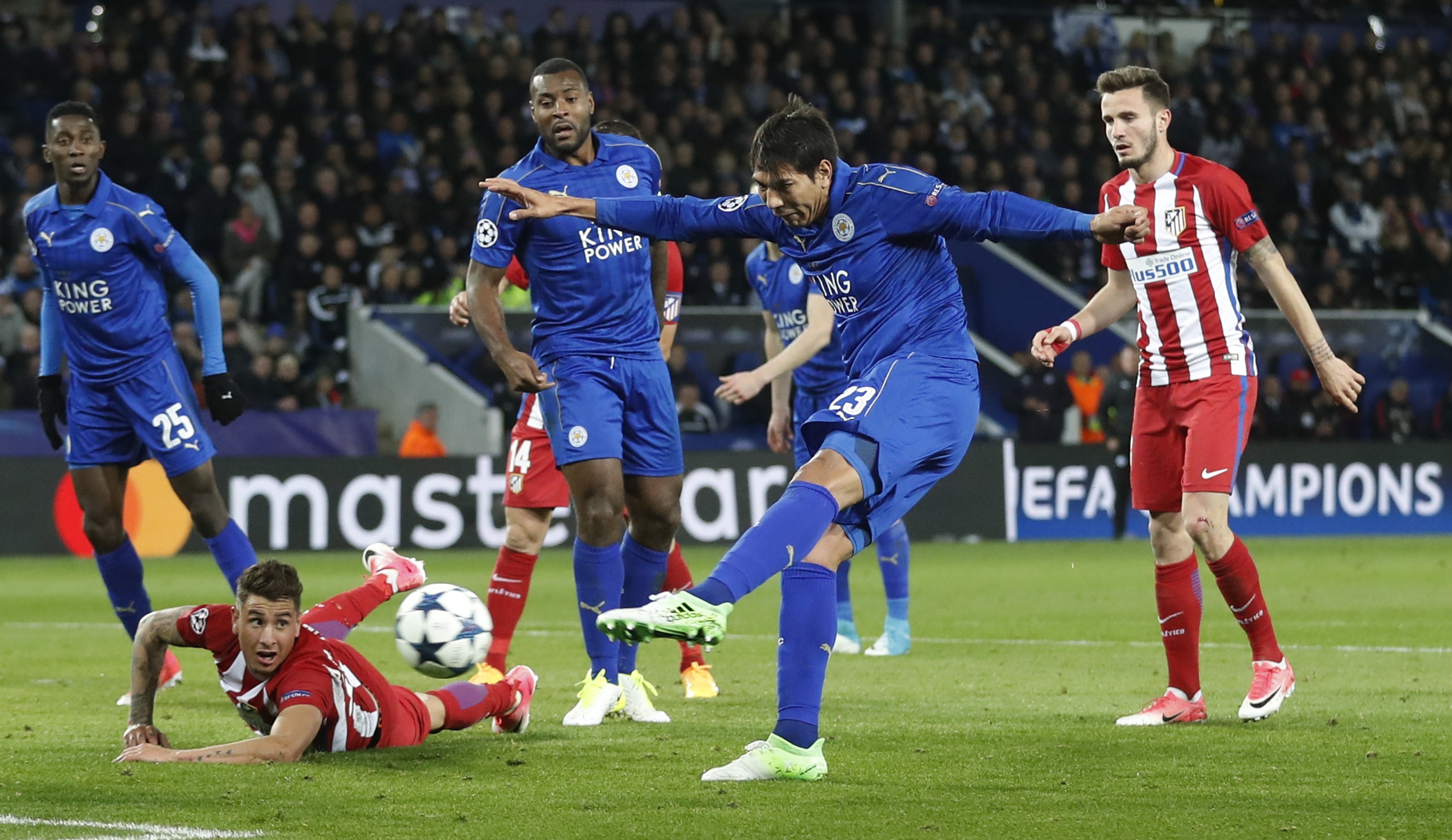 Leicester hoa Atletico Madrid anh 10