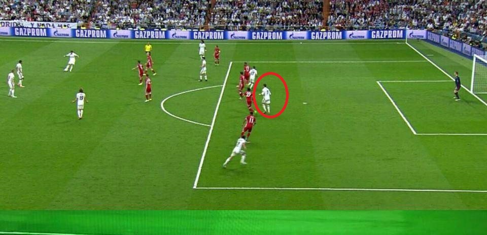 Pique 'cạn lời' với cú hat-trick của Ronaldo ảnh 2 Pique 'can loi' voi cu hat-trick cua Ronaldo anh 2