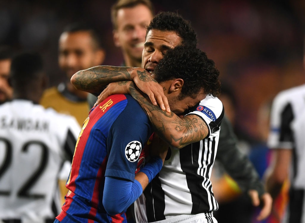 Neymar bat khoc sau khi thua Juventus anh 5