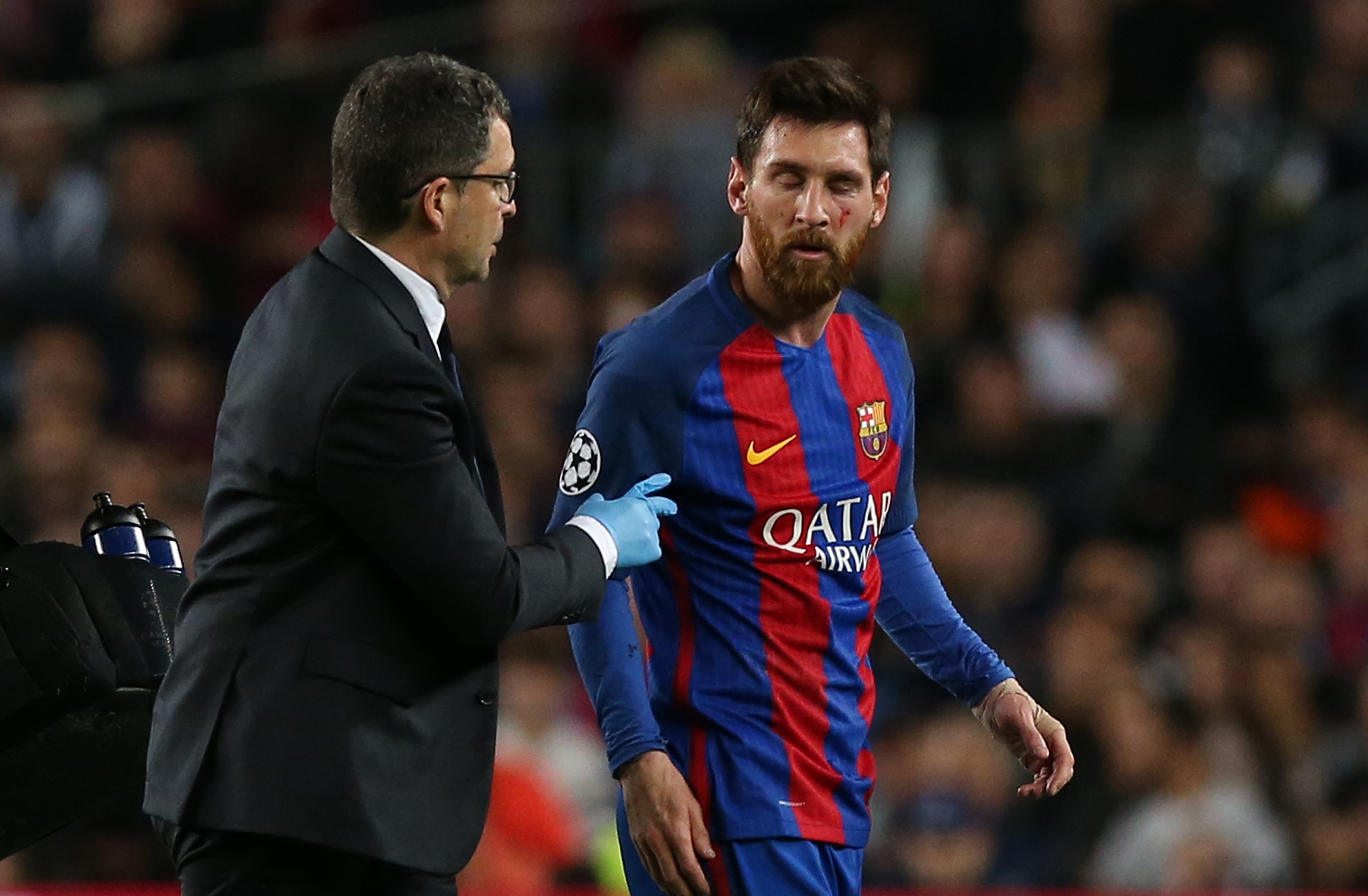 Neymar bat khoc sau khi thua Juventus anh 10