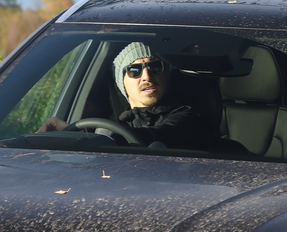 Sao MU xau ho vi ban gai cho den san tap anh 3