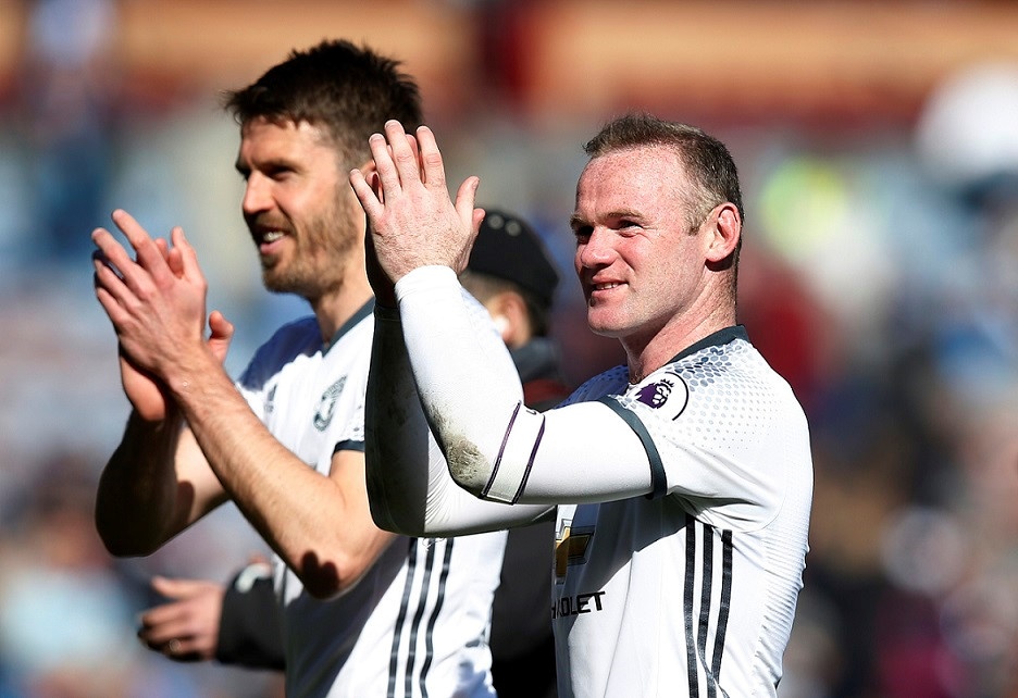 Sao MU xau ho vi ban gai cho den san tap anh 7