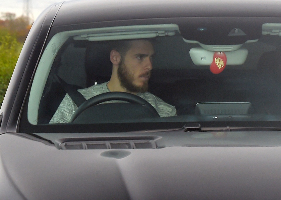 Sao MU xau ho vi ban gai cho den san tap anh 6