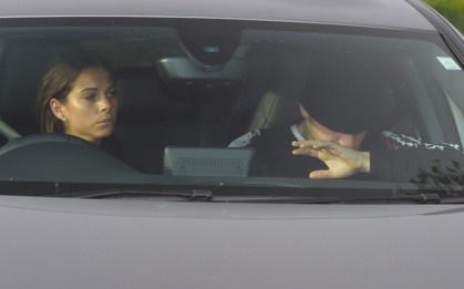 Sao MU xau ho vi de ban gai cho den san tap hinh anh