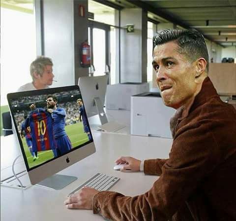 đồ chơi Messi chế nhạo Real ảnh 2 do choi Messi che nhao Real anh 2