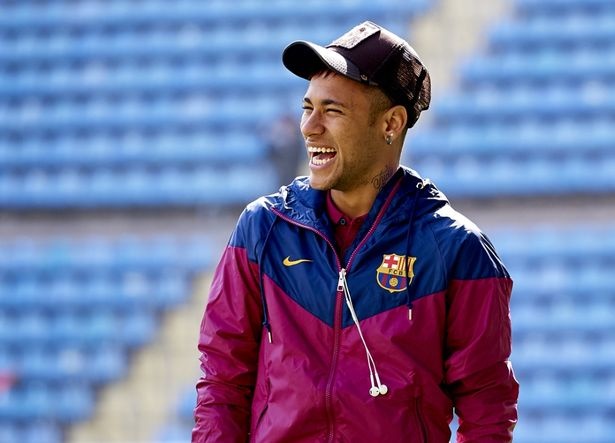 Neymar nga sau pha bieu dien ky thuat loi hinh anh