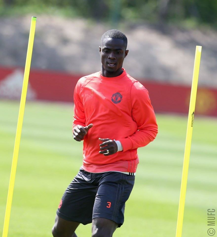 Mourinho 'gia kho' de danh lac huong truyen thong anh 8