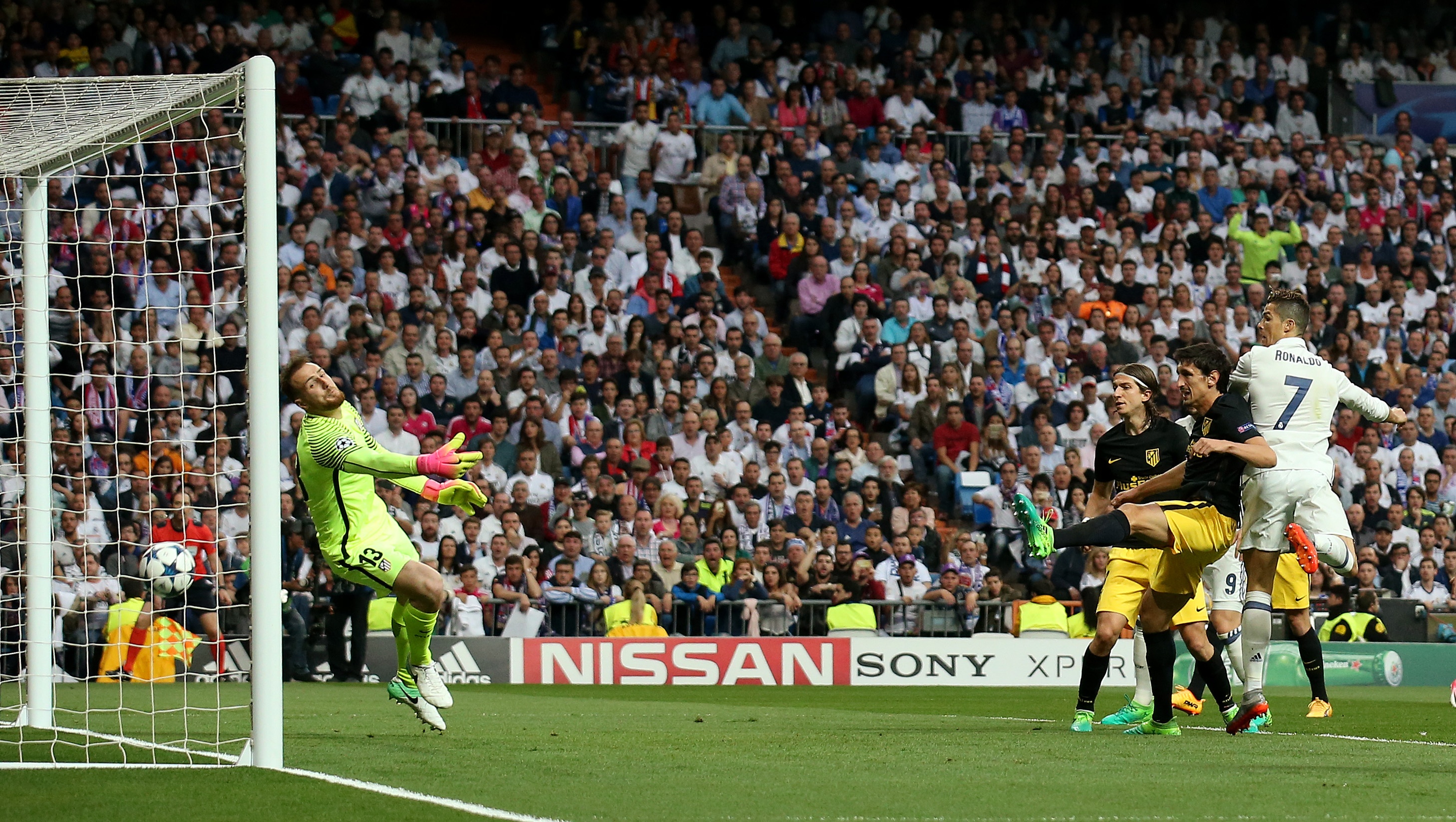 Ronaldo thiet lap hang loat ky luc moi anh 2