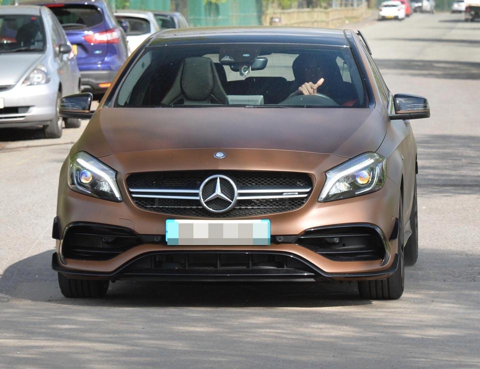 Mourinho don 2 tru cot tro lai anh 2