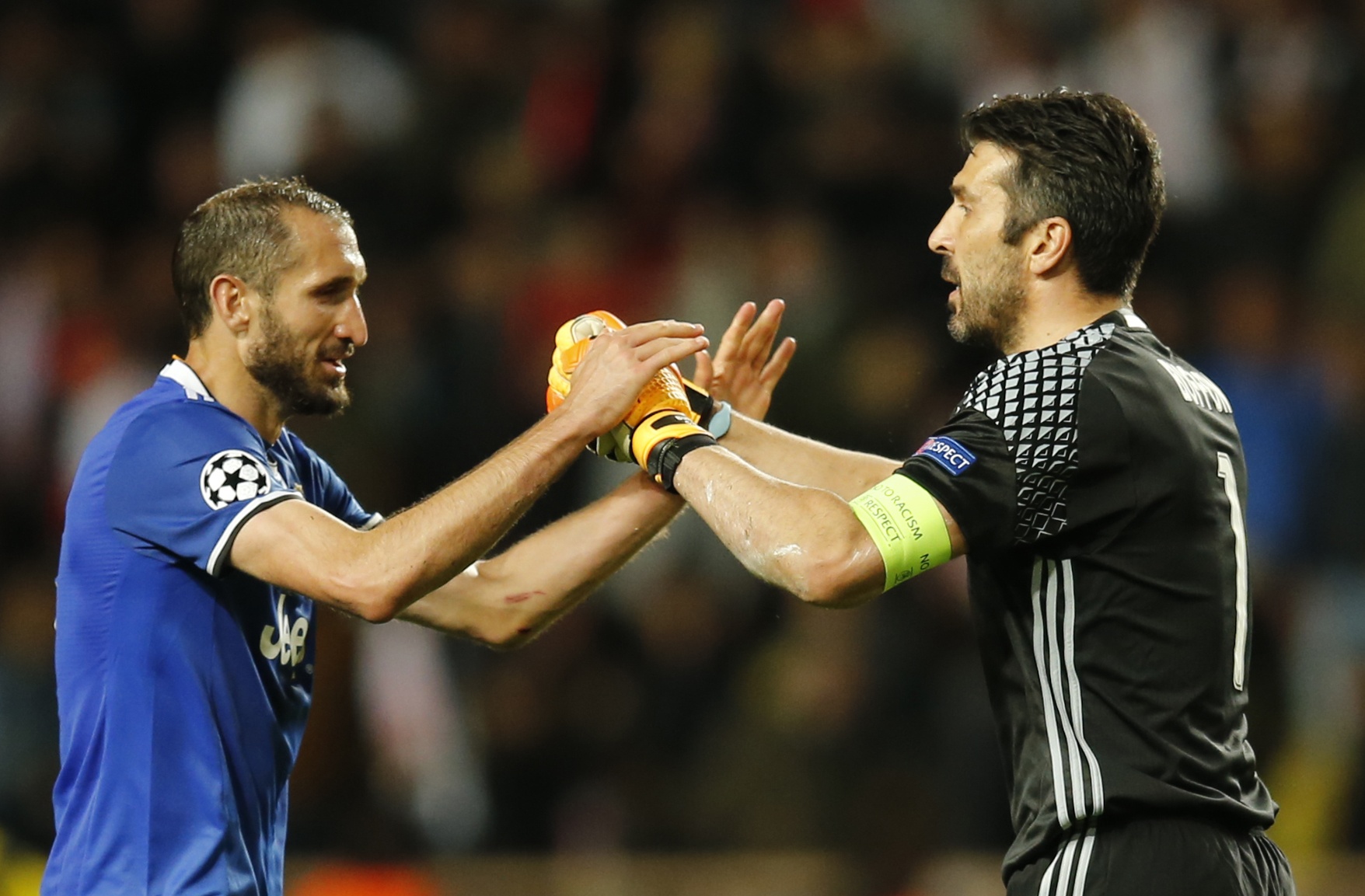 Juventus lap ky luc chua tung co anh 11