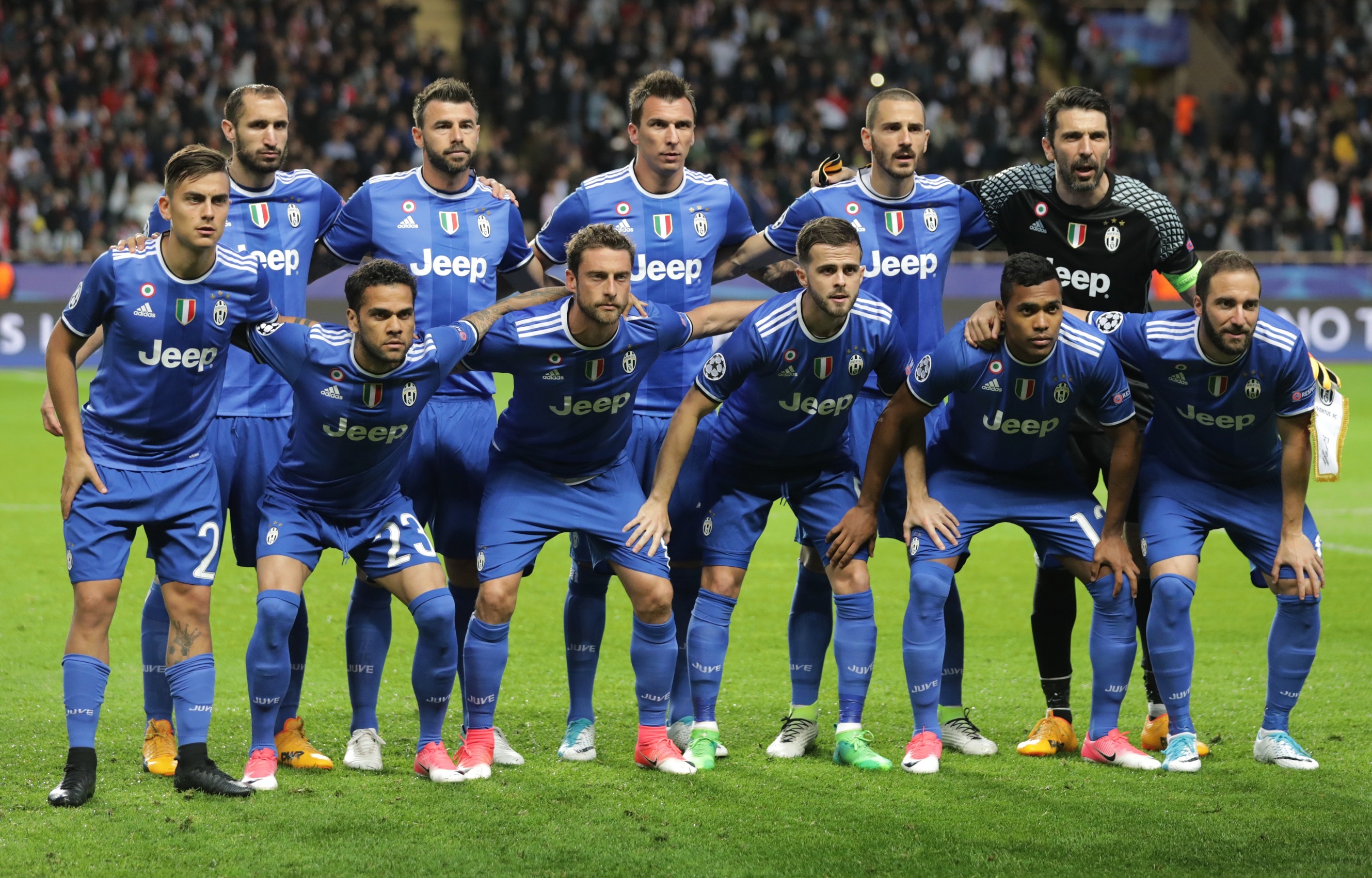 Juventus lap ky luc chua tung co anh 2