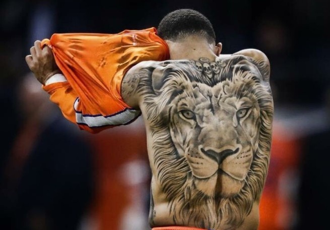 Hinh xam 'chua son lam' duoc gioi van dong vien ua chuong hinh anh