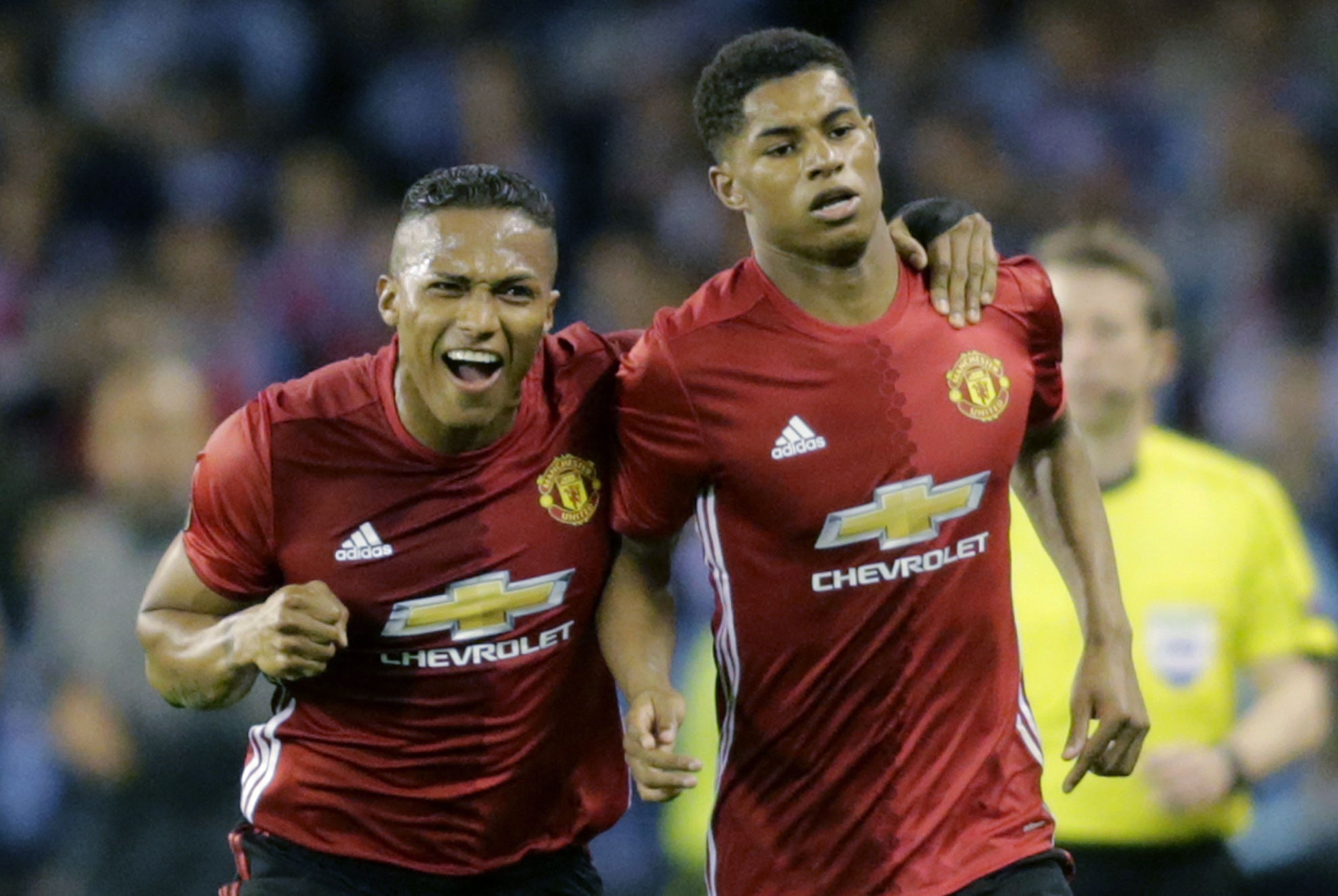 Mourinho giup MU giai con khat chien thang keo dai gan 1 thap ky hinh anh