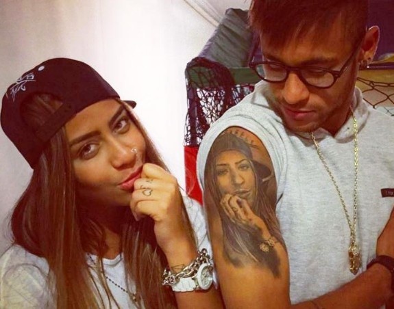 Em gai Neymar gia nhap lang WAGs hinh anh