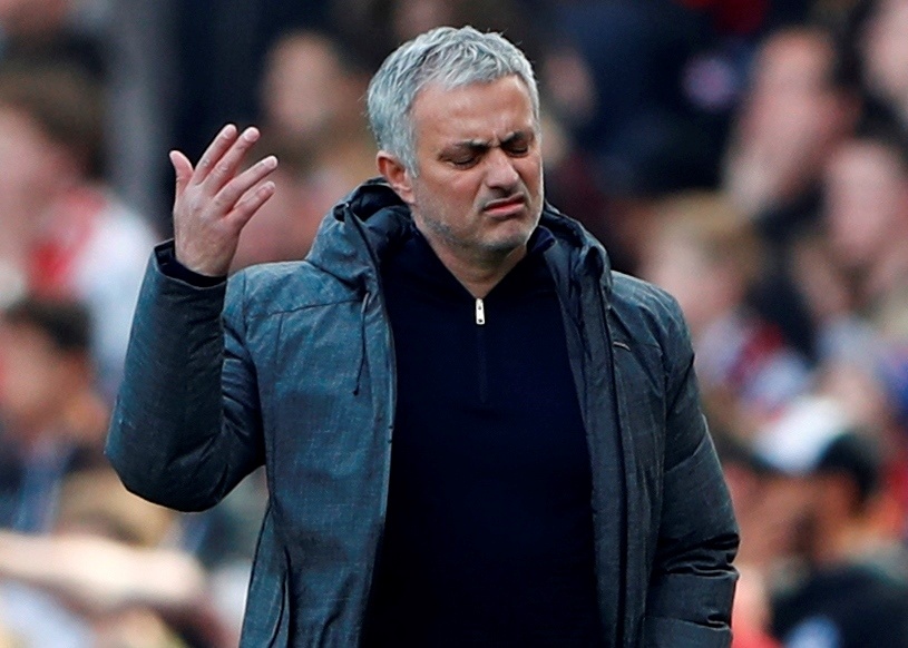 Wenger danh bai Mourinho lan dau sau 13 tran cham tran o NH Anh hinh anh