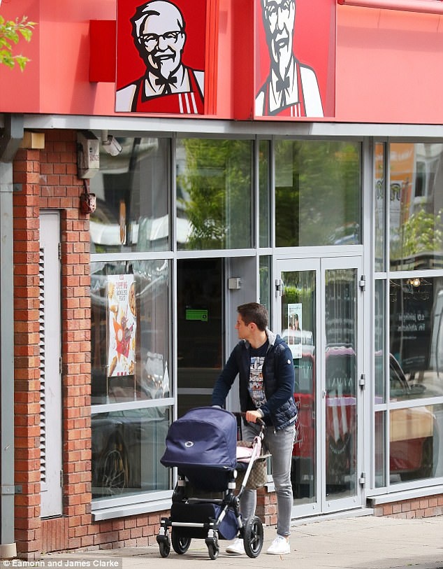 Anh em Fellaini gây chú ý ảnh 1 Anh em Fellaini gay chu y anh 1