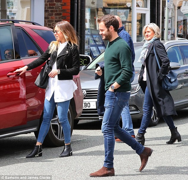 Anh em Fellaini gây chú ý ảnh 3 Anh em Fellaini gay chu y anh 3