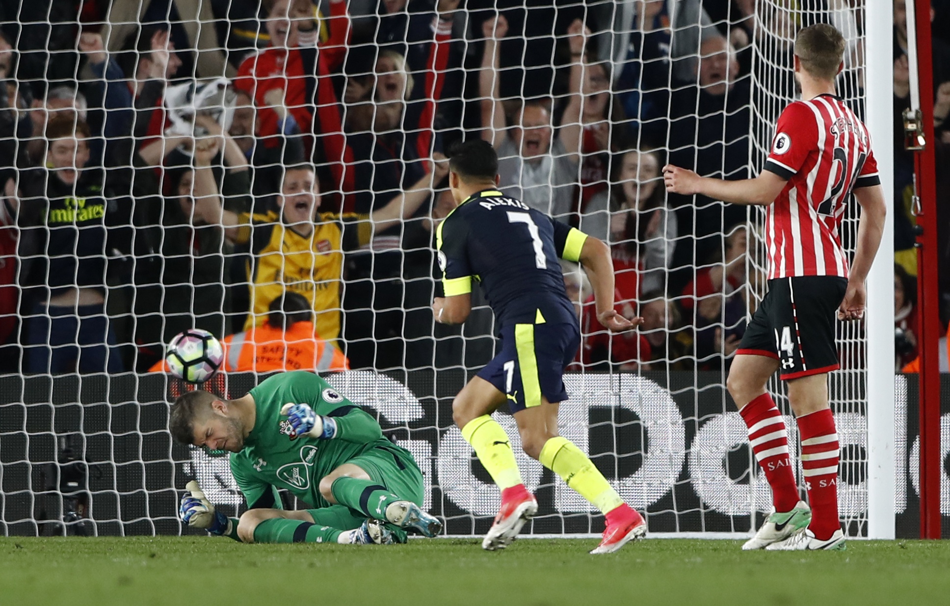 Arsenal thang Southampton 2-0 anh 4