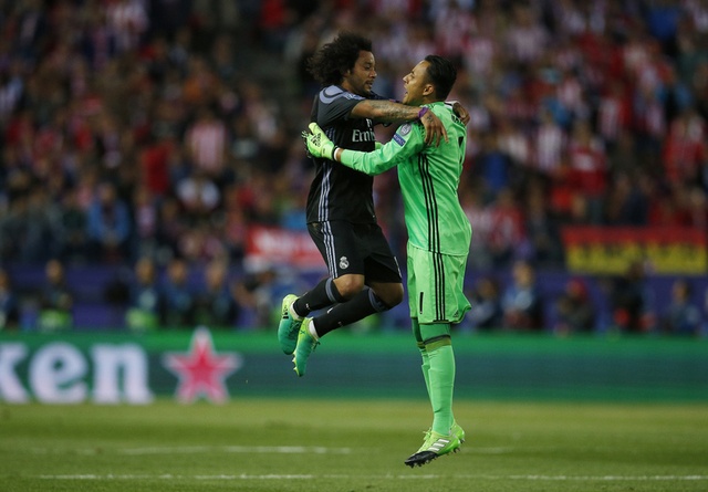 Phép màu của Benzema ảnh 2 Phep mau cua Benzema anh 2