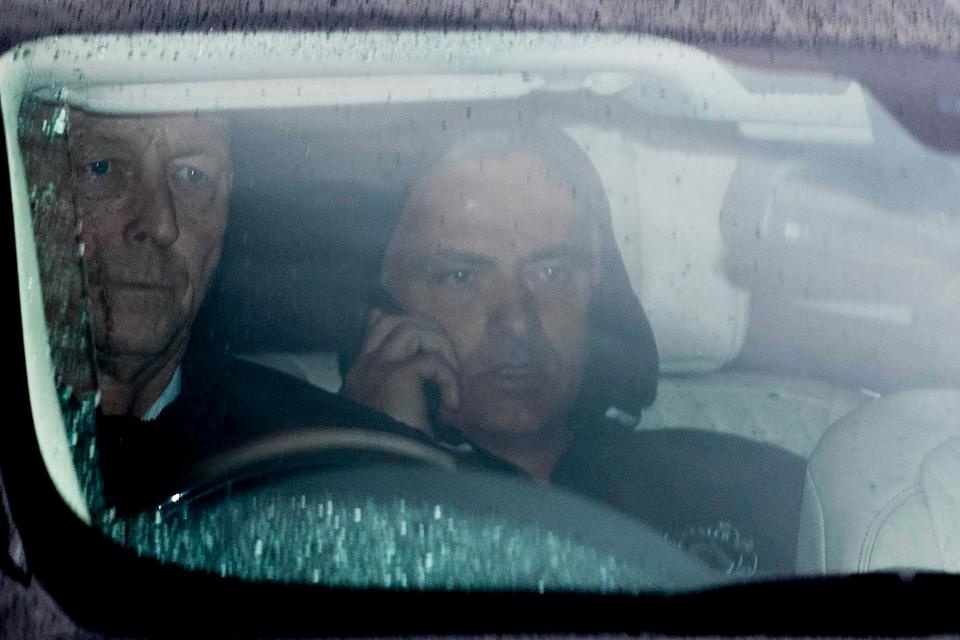 Dan xe sang do bo san tap Carrington anh 3