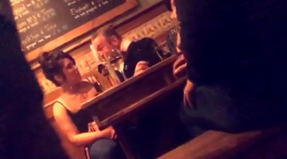 Rooney nuong nua trieu bang trong 2 gio anh 2