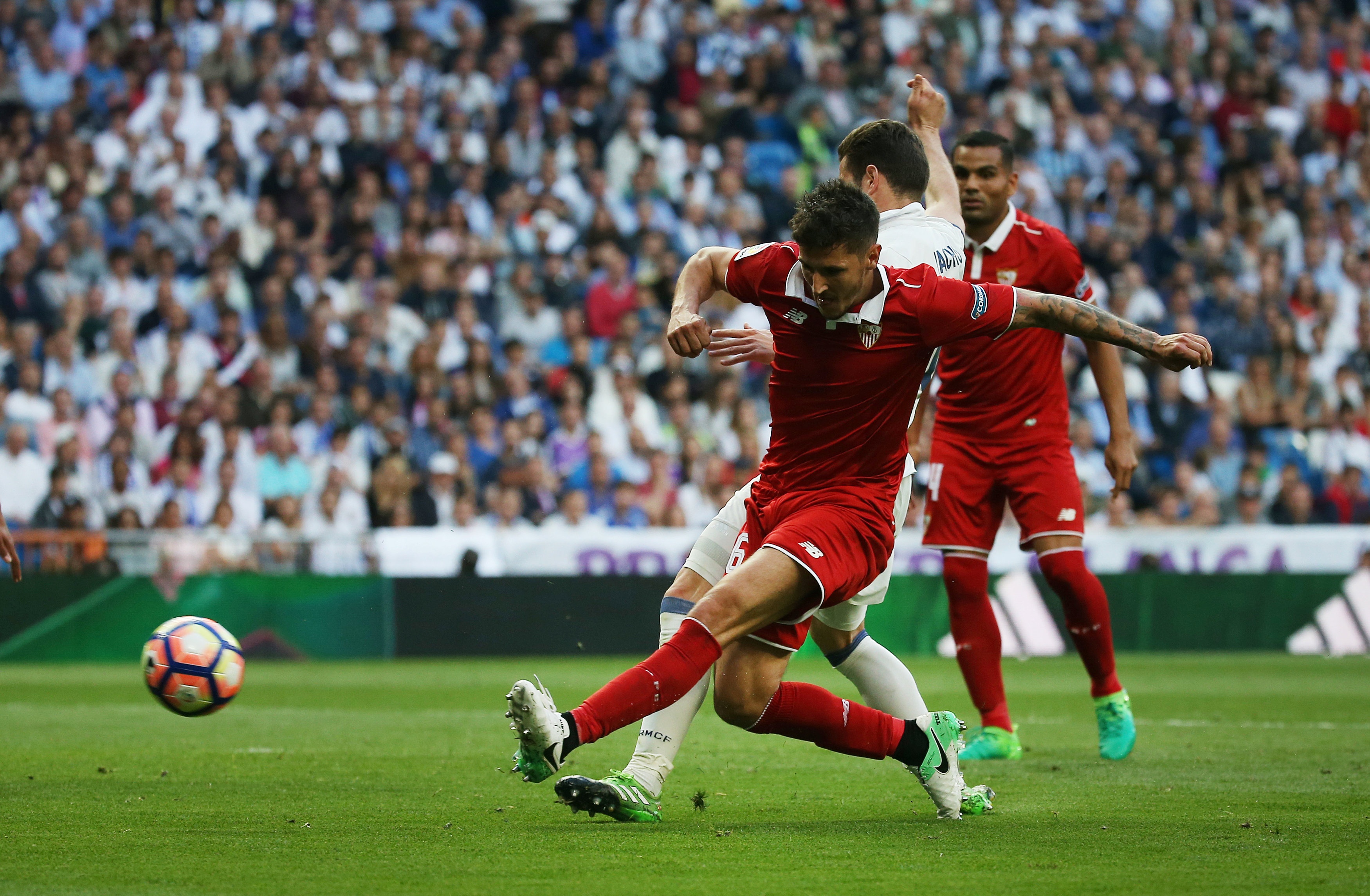 Ronaldo pha ky luc sau tran thang Sevilla anh 6