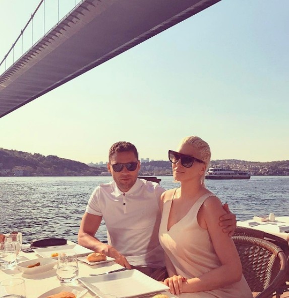 fan besiktas cam vo chong Dusko Tosic sex anh 8