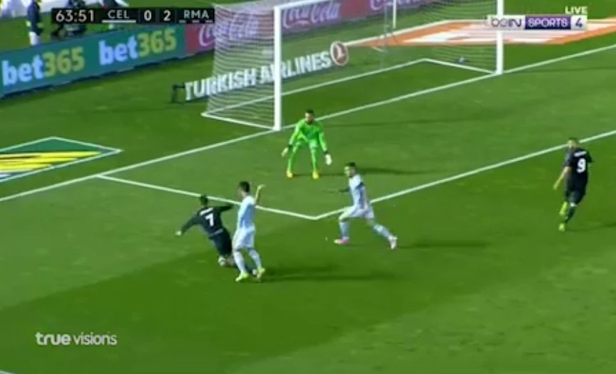 Fan Barca buc xuc vi Real duoc thien vi anh 2