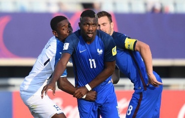 HLV U20 Phap khong dam xem thuong U20 Viet Nam hinh anh