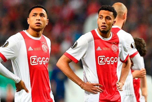 Dan sao tre Ajax guc nga sau that bai truoc MU hinh anh