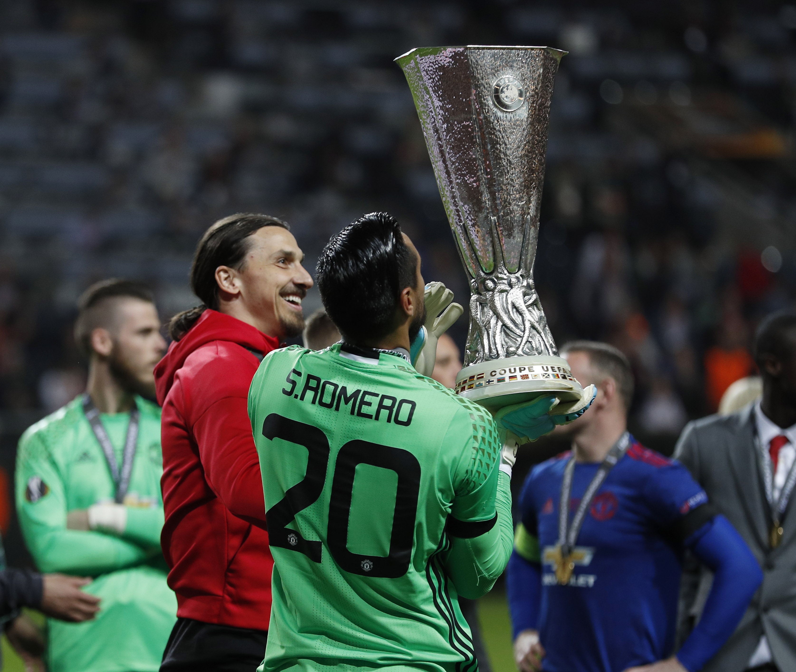 MU an mung chuc vo dich Europa League anh 9