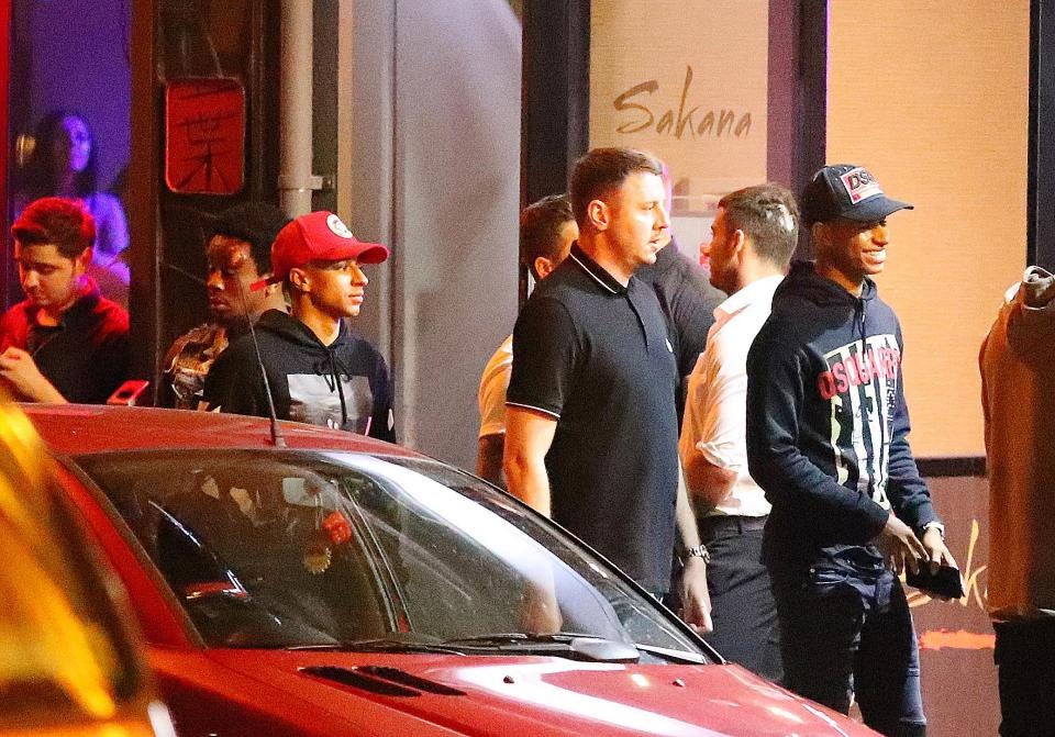 Rashford,  Lingard mo tiec thau dem anh 1