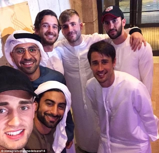 Dan sao MU rang ro tai le hoi an chay anh 5