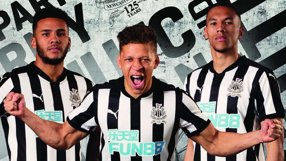 Những mẫu áo đấu đẹp nhất châu Âu mùa tới ảnh 3 Nhung mau ao dau dep nhat chau Au mua toi anh 3