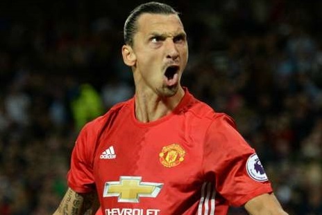 Ibrahimovic da choi bong tro lai hinh anh