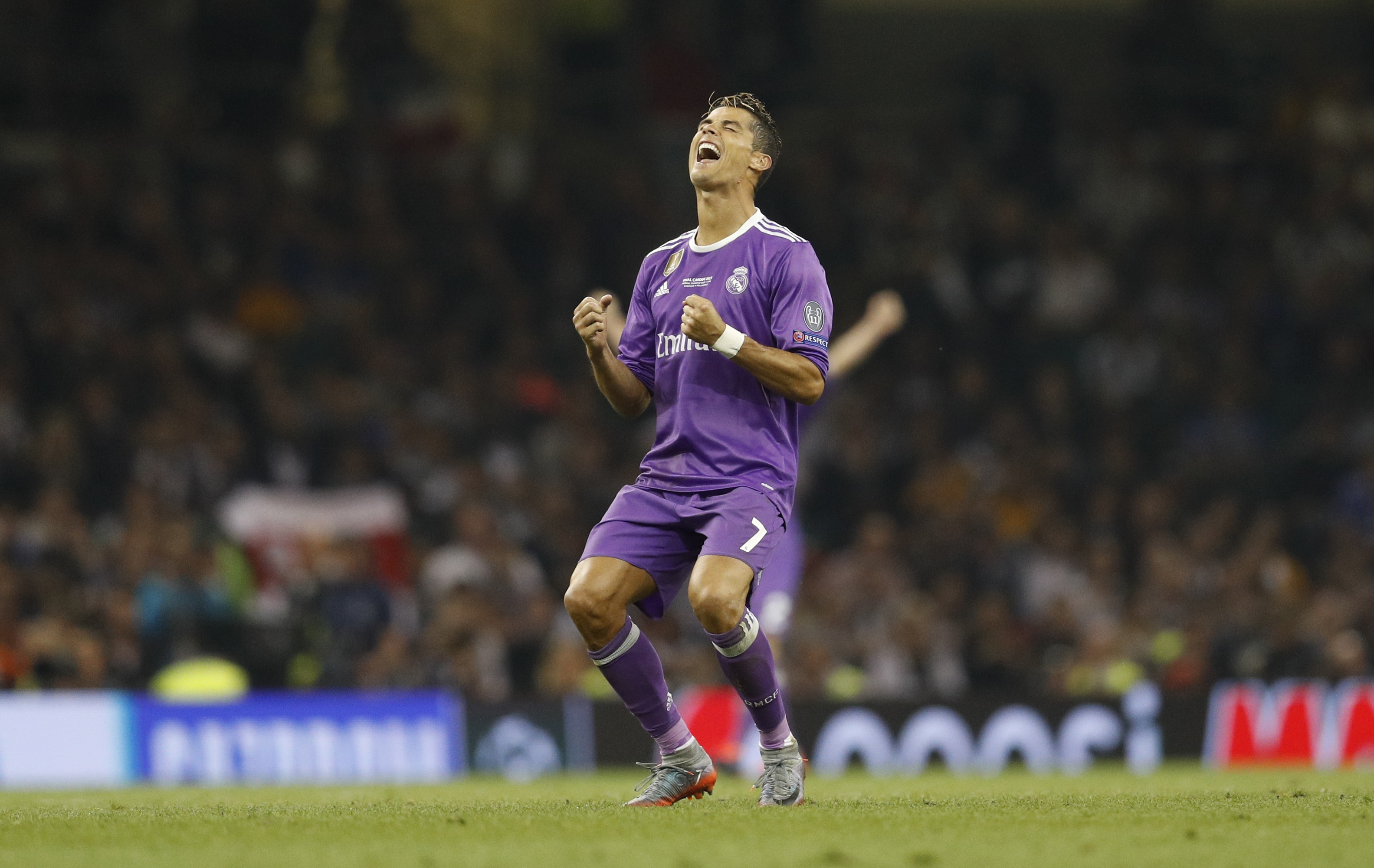 Rea vo dich Champions League anh 16