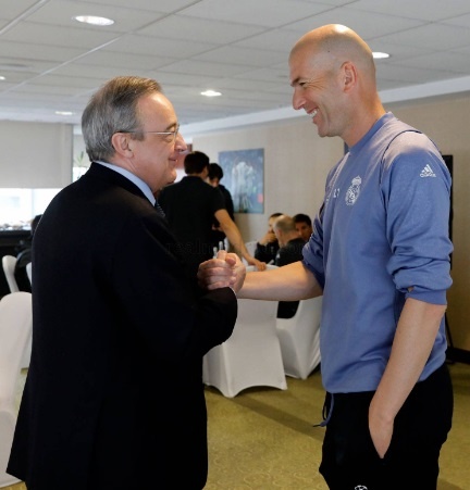 Ronaldo được khích lệ trước chung kết ảnh 2 Ronaldo duoc khich le truoc chung ket anh 2