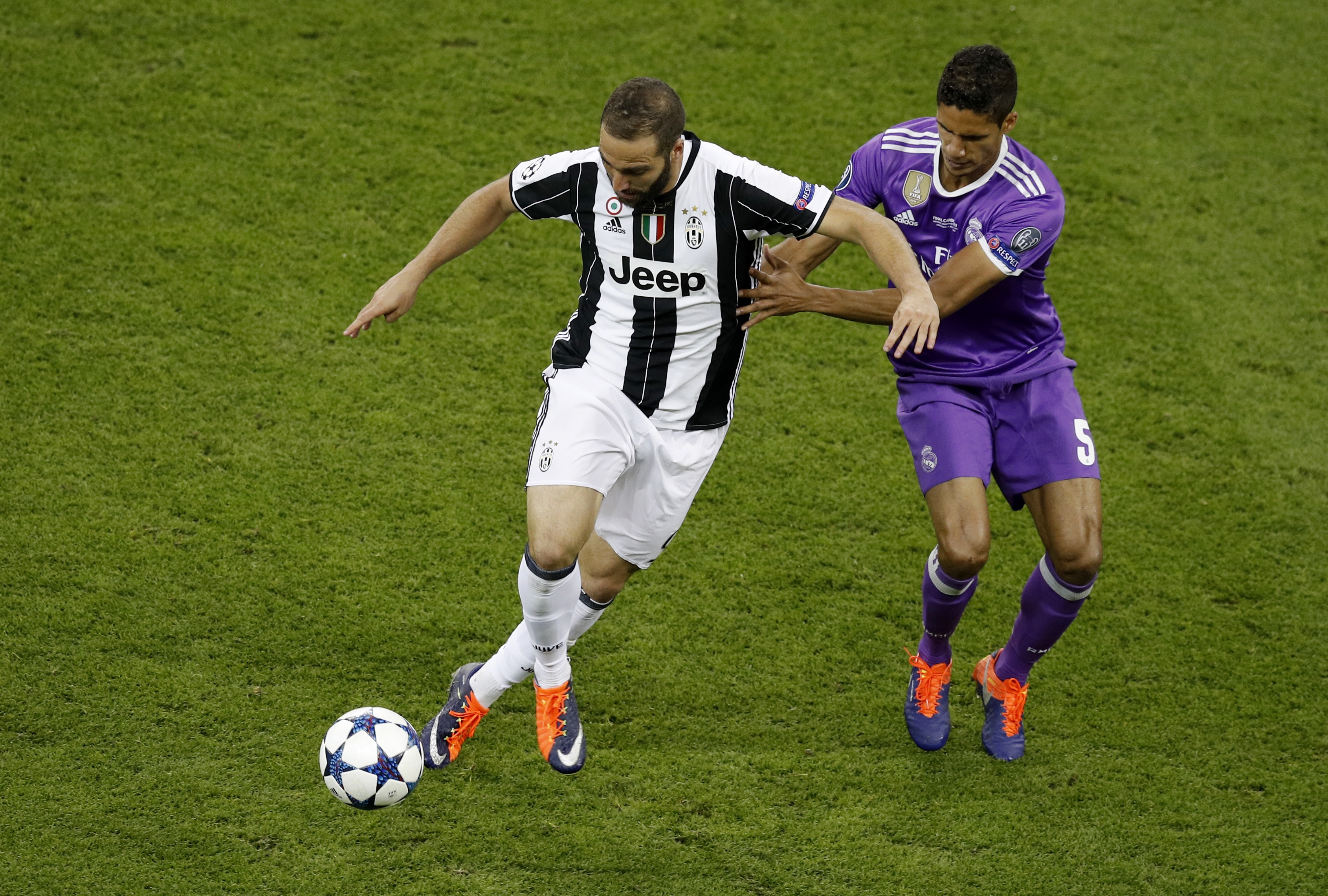 Cham diem Juventus 1-4 Real anh 3