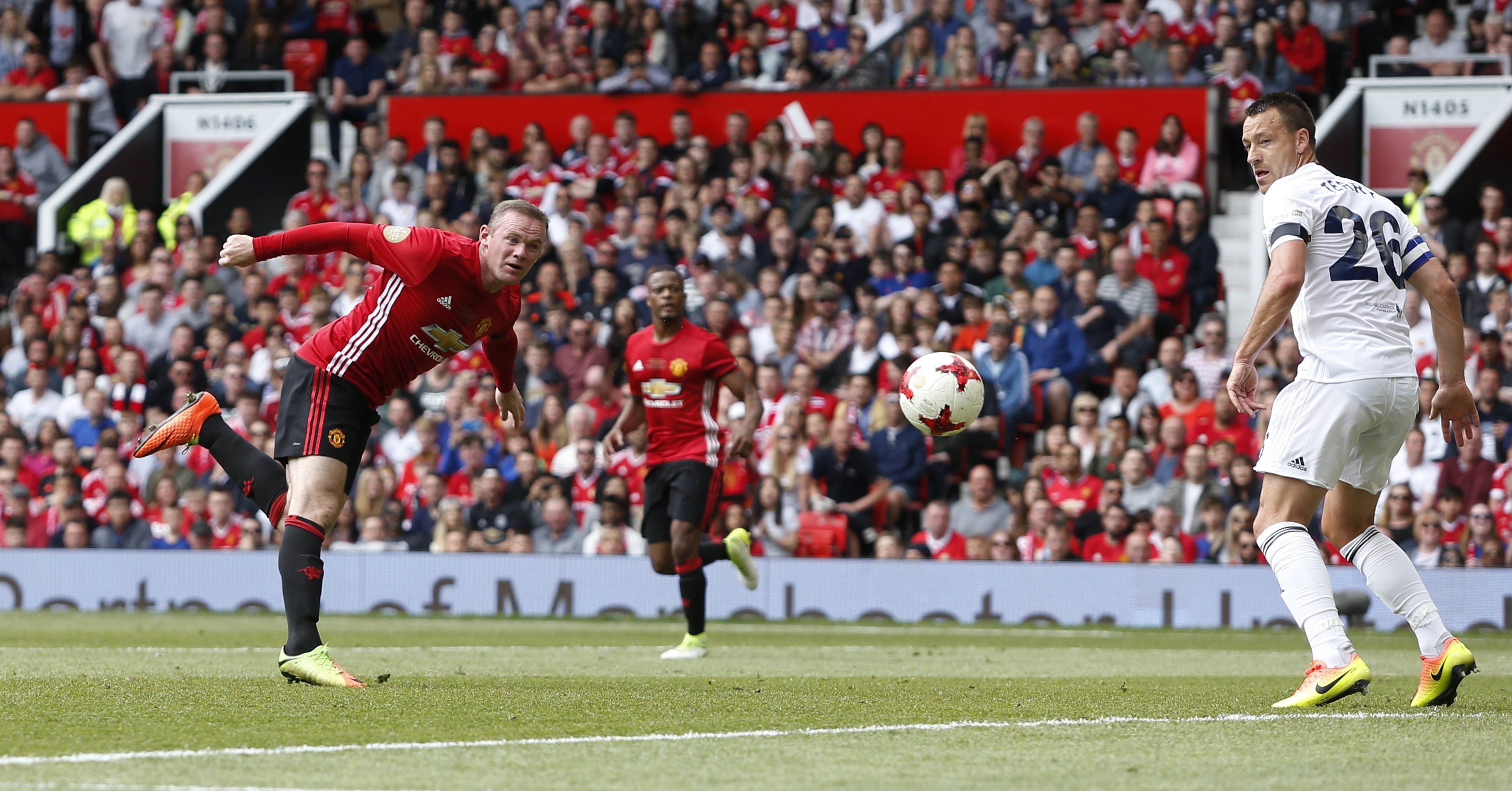 tran cau tri an Carrick anh 7