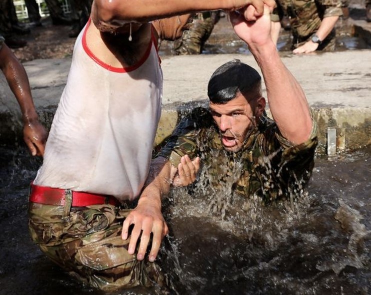 Kỳ nghỉ xa xỉ của sao Premier League ảnh 10 Ky nghi xa xi cua sao Premier League anh 10