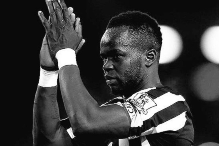 The gioi bong da dau buon sau su ra di cua Cheick Tiote hinh anh