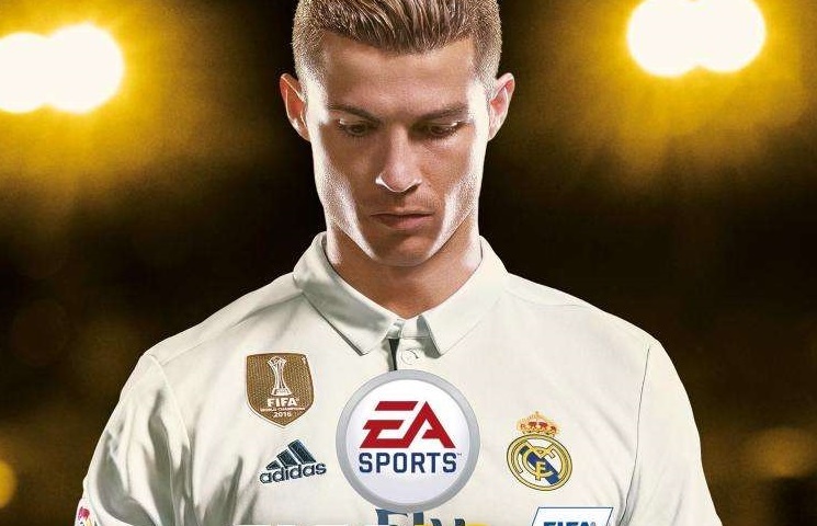 Ronaldo lan dau xuat hien tren bia dia game FIFA hinh anh
