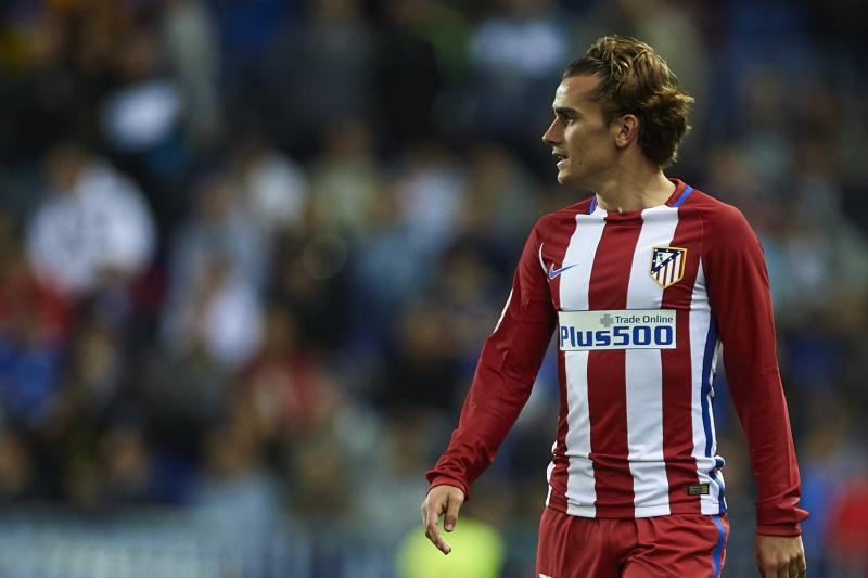 Griezmann tỏ thái độ với Varane ảnh 1 Griezmann to thai do voi Varane anh 1