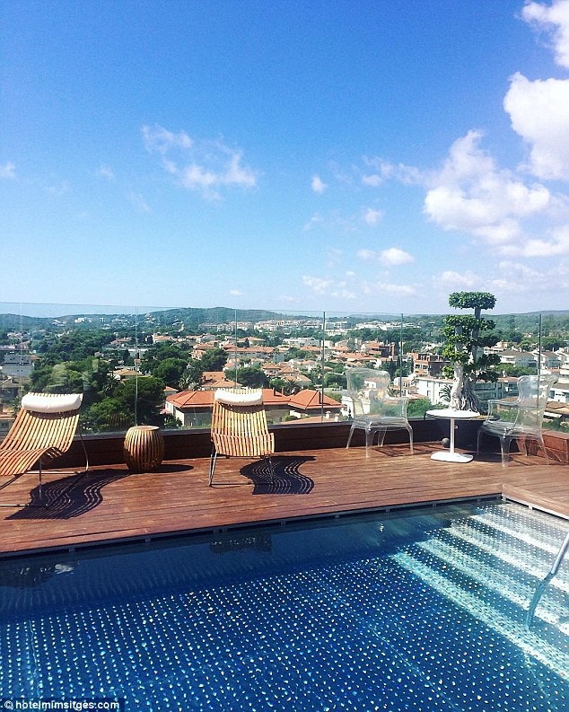 Messi sắm khách sạn 4 sao ảnh 3 Messi sam khach san 4 sao anh 3